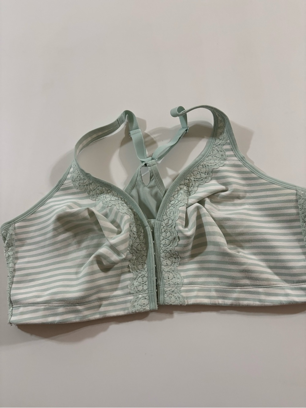 Cacique Mint Striped Lace-Trim Front-Close Bralette size 46DD